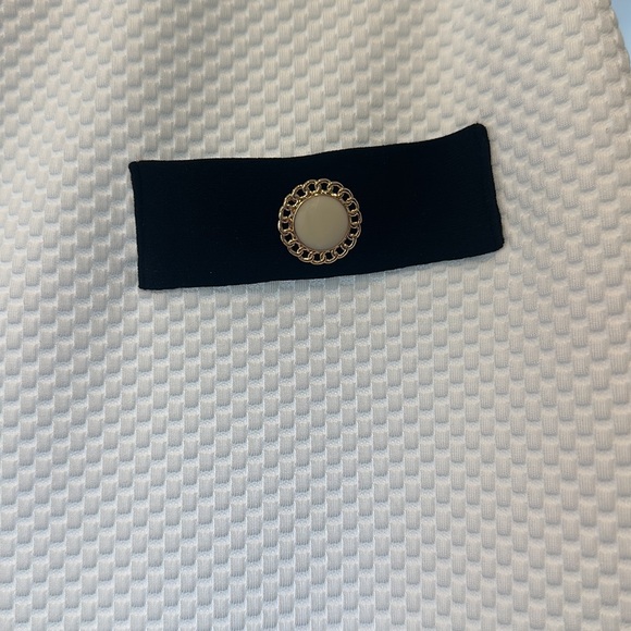 Joseph ribkoff white skirt brand new NWT few - Picture 2 of 5